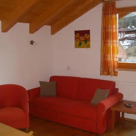 Haus Neurauter Apartament Niederthai